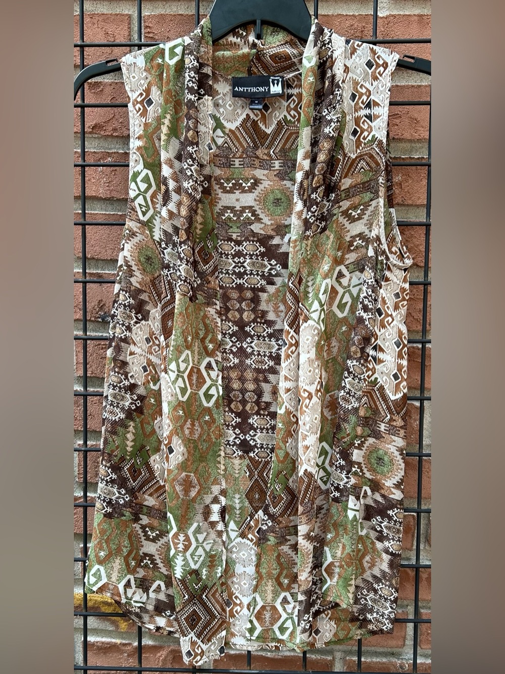 Antthony Brown Green White Geometric Print Sleeveless Top